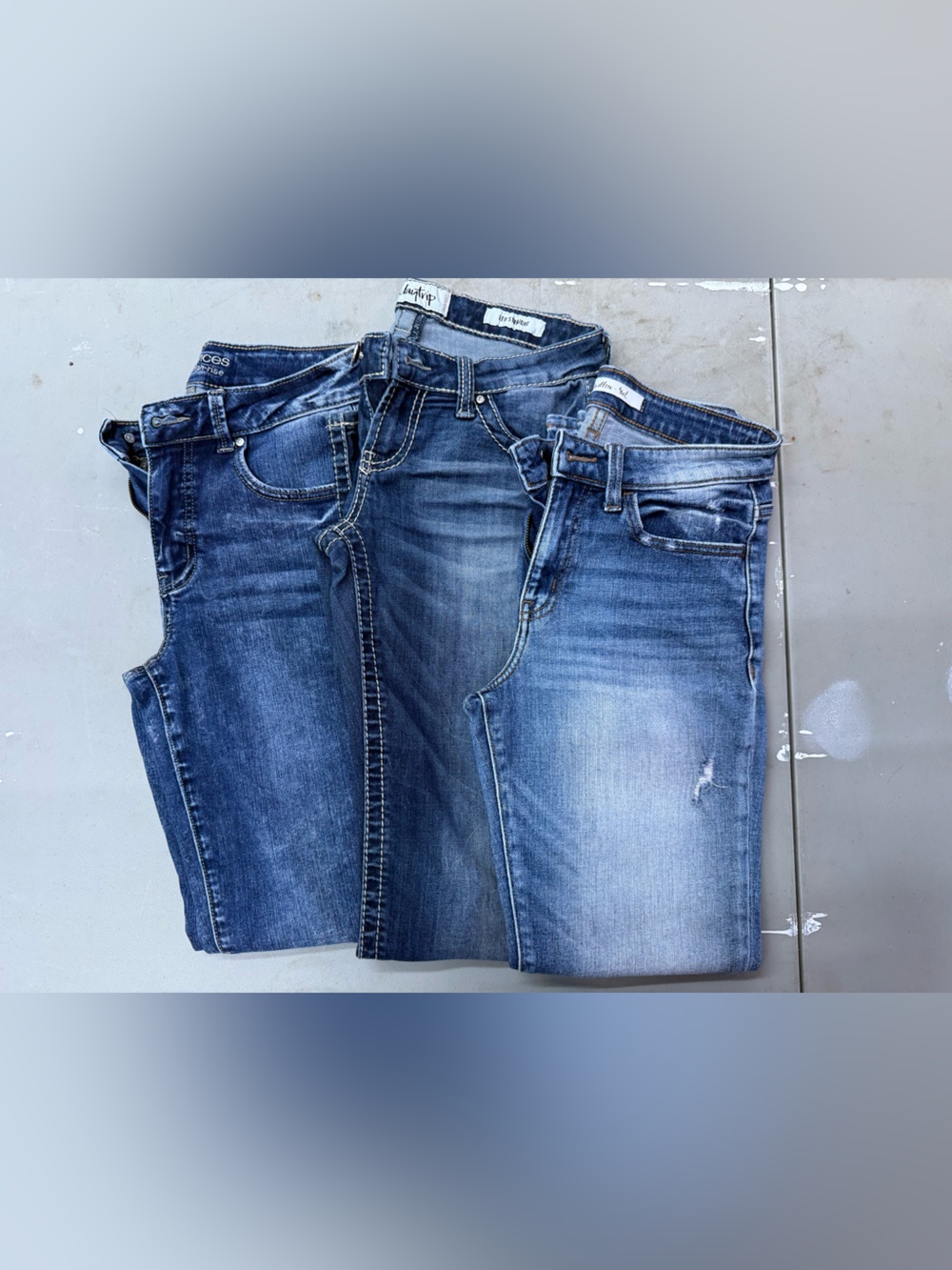 Women’s size 25 Jean Bundle
